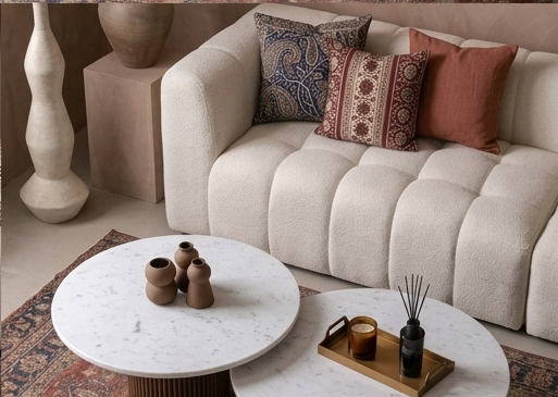 Le Duo de Tables Basses "Kora" en Marbre Blanc et Bardage Bois D : 80 cm & 60 cm ,H : 40 cm & 45 cm — photo 4